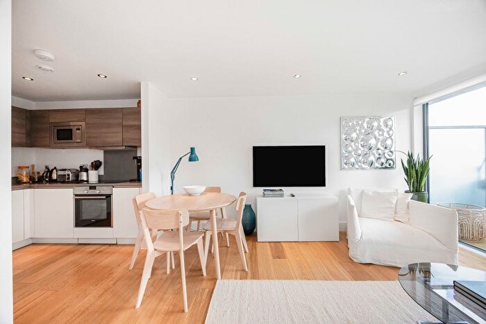 1 Bedroom Flat To Rent In Bonchurch Road, London, W10