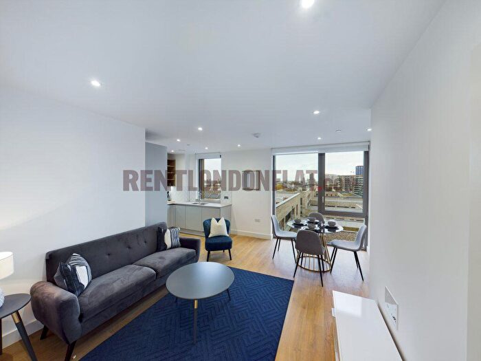 1 Bedroom Flat To Rent In Blair Street, Poplar, – Bedroom Flat, E14