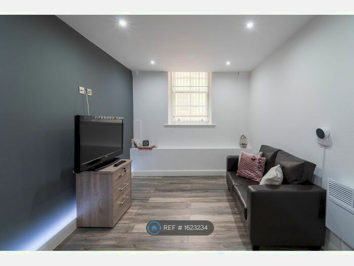 1 Bedroom Flat To Rent In Peckover Street, Bradford, BD1