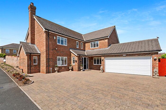 5 Bedroom Detached House For Sale In Snowdrop Road, Hartlepool, TS26