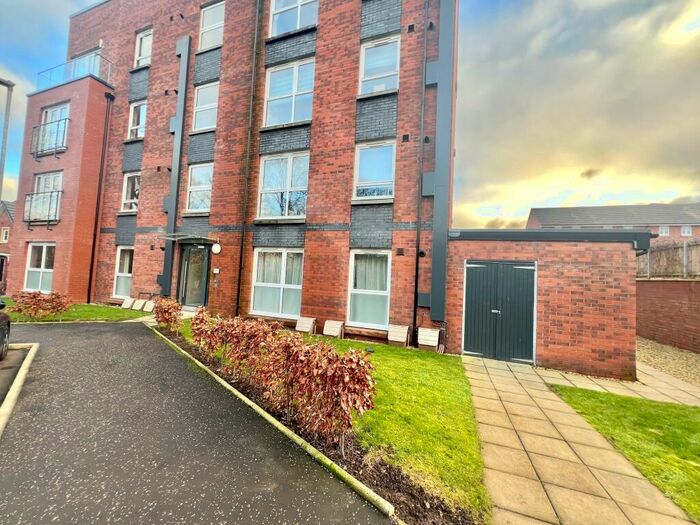 2 Bedroom Flat To Rent In Inverlair Drive, Glasgow, G43