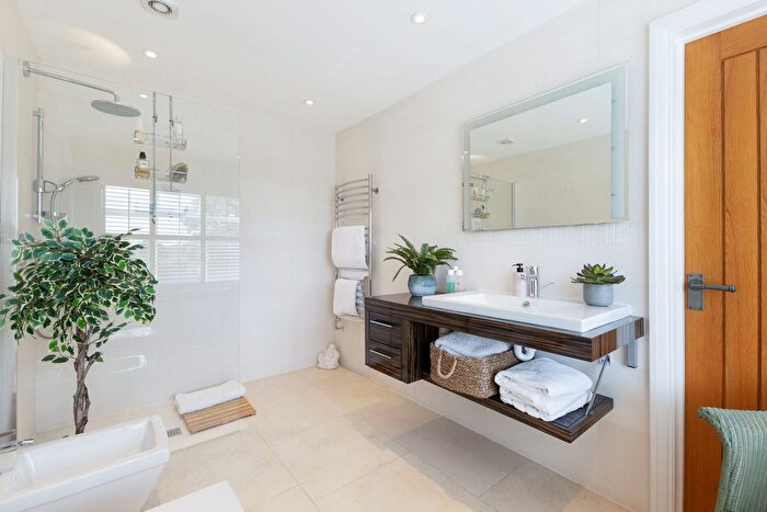 5 Bedroom Detached House For Sale In Five Oaks, Billingshurst, RH14