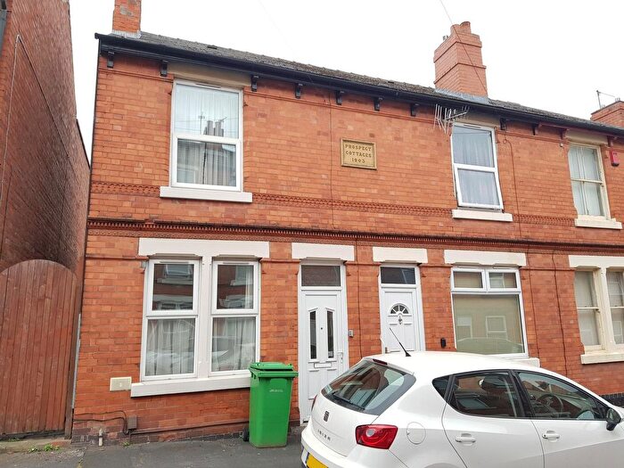 2 Bedroom End Of Terrace House To Rent In Latham Street, Nottingham, NG6