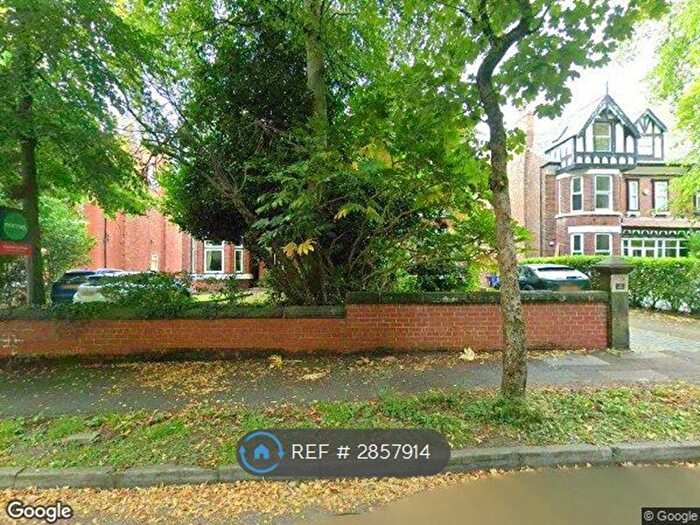 2 Bedroom Flat To Rent In Dudley House, Manchester, M25