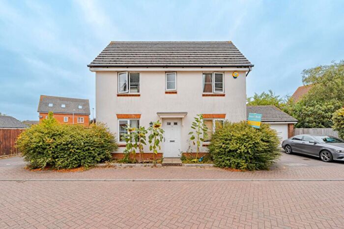 3 Bedroom Detached House For Sale In Pishmire Close, Norwich, NR5