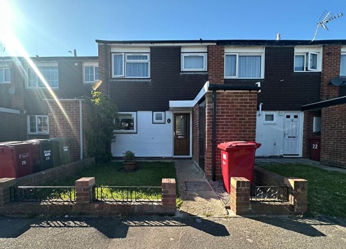 3 Bedroom Terraced House For Sale In Langley, Berkshire, Langley, SL3