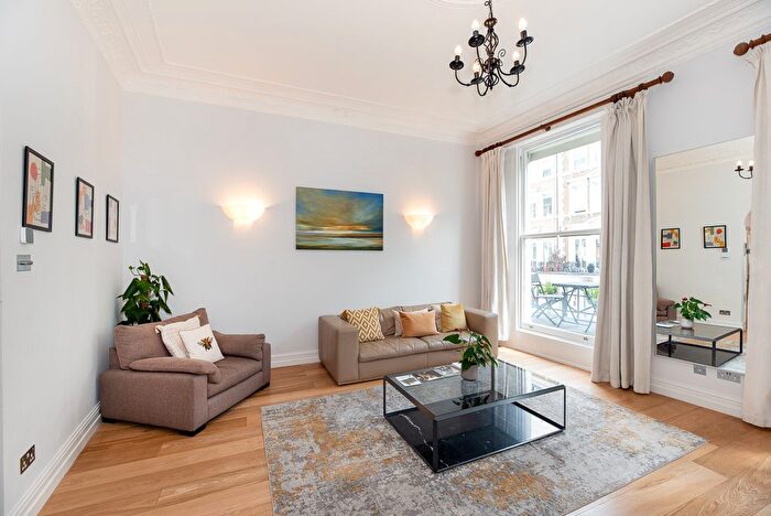 2 Bedroom Flat To Rent In Collingham Place, Gloucester Road, SW5