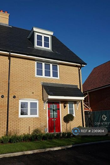 3 Bedroom Semi-Detached House To Rent In Ellis Drive, Bishop's Stortford, CM23