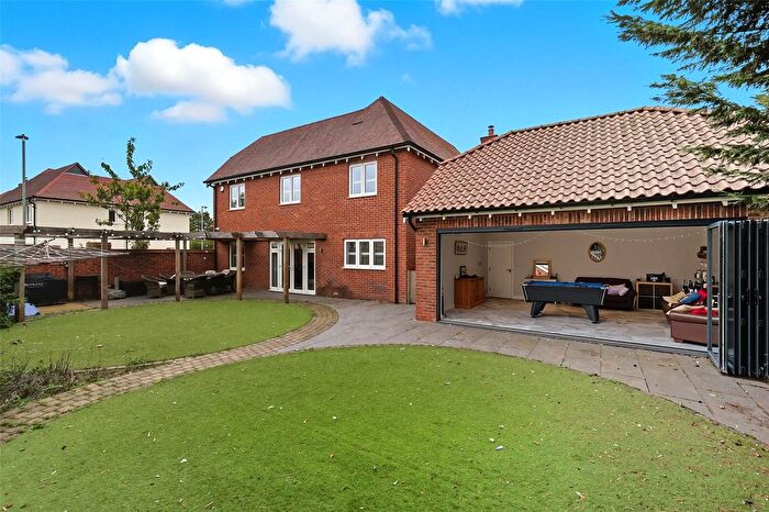 5 Bedroom Detached House For Sale In Jasmine Drive, Black Notley, Braintree, Essex, CM77