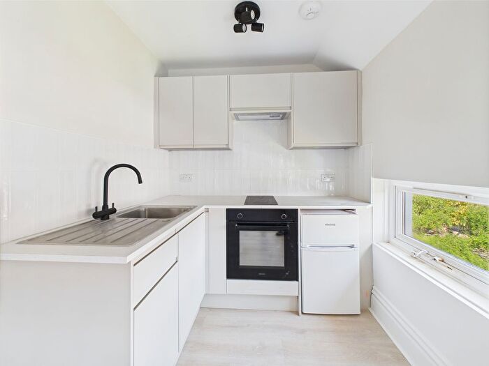 Studio To Rent In Shelley Road, Worthing, BN11