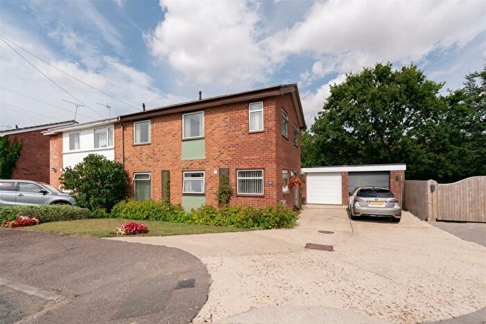 4 Bedroom Semi-Detached House For Sale In Northfield Road, Onehouse, IP14