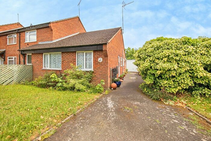 2 Bedroom Detached Bungalow For Sale In Yew Tree Rise, Pinewood, Ipswich, IP8