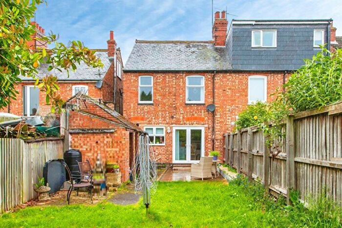 3 Bedroom Semi Detached House For Sale In Highfield Road, Thrapston, Kettering, NN14