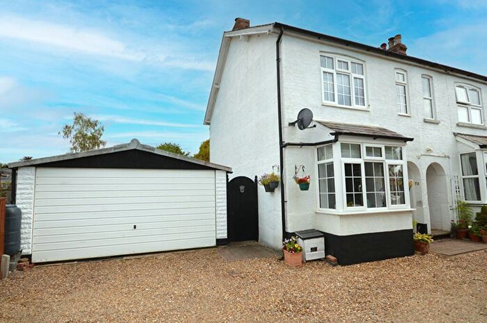 3 Bedroom End Of Terrace House For Sale In Brook Street, Aston Clinton, HP22