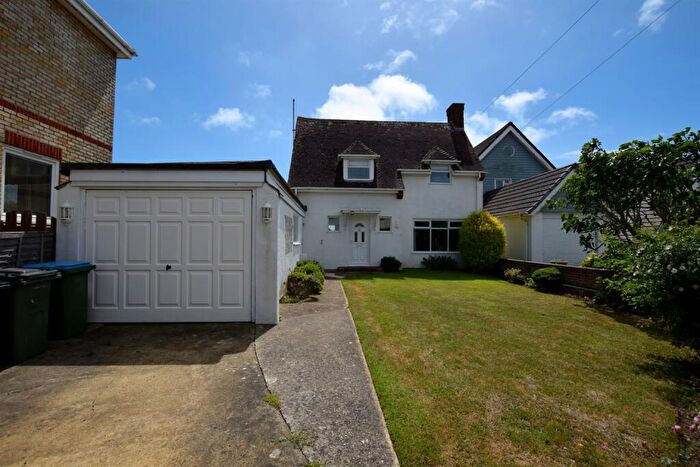 4 Bedroom Detached House To Rent In Manor Way, Elmer, Bognor Regis, PO22