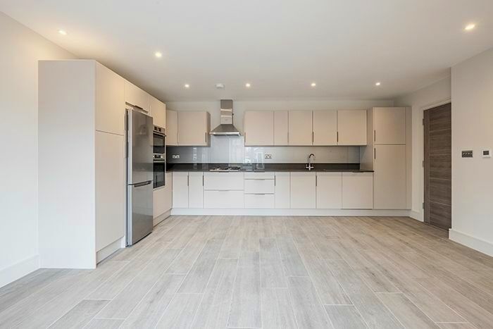 3 Bedroom Maisonette To Rent In Pangbourne Drive, Stanmore, HA7