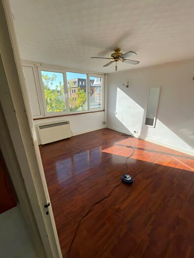 2 Bedroom Flat To Rent In Deanery Road, London, E15