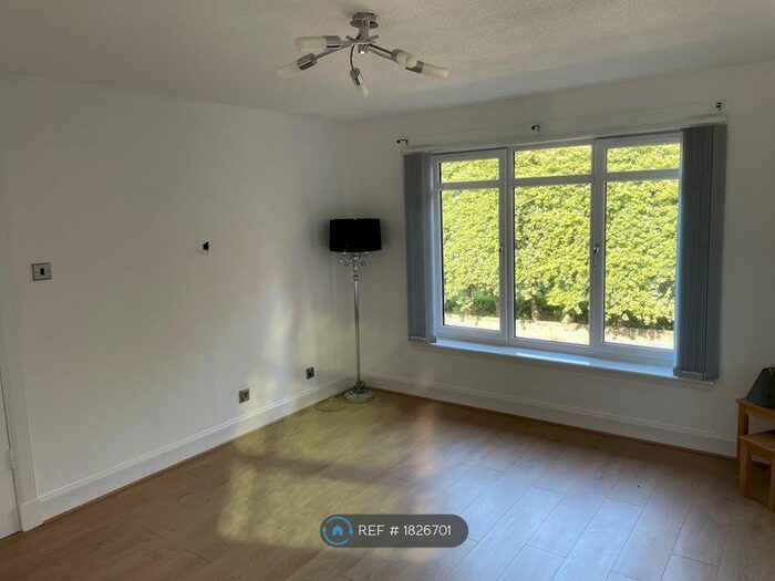 2 Bedroom Flat To Rent In Edgefauld Road, Glasgow, G21