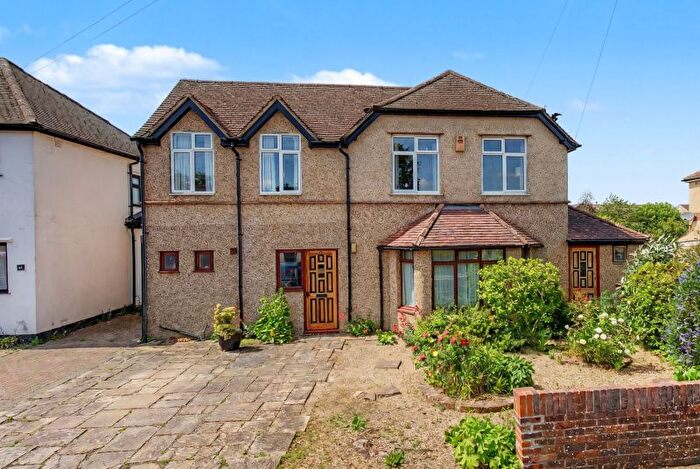 4 Bedroom Detached House For Sale In Eden Drive, Headington, OX3