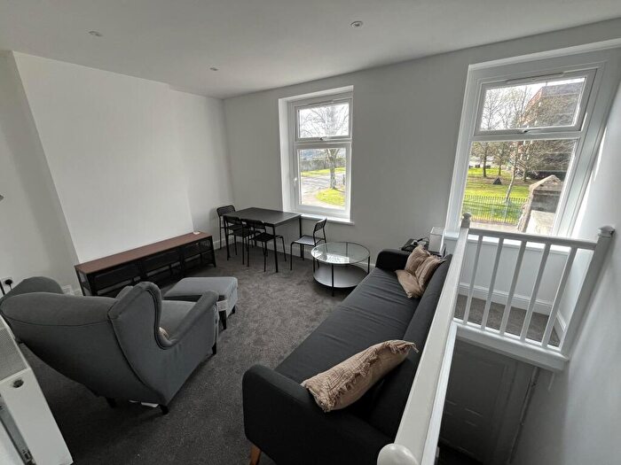 2 Bedroom Flat To Rent In Whitchurch Road, CF14