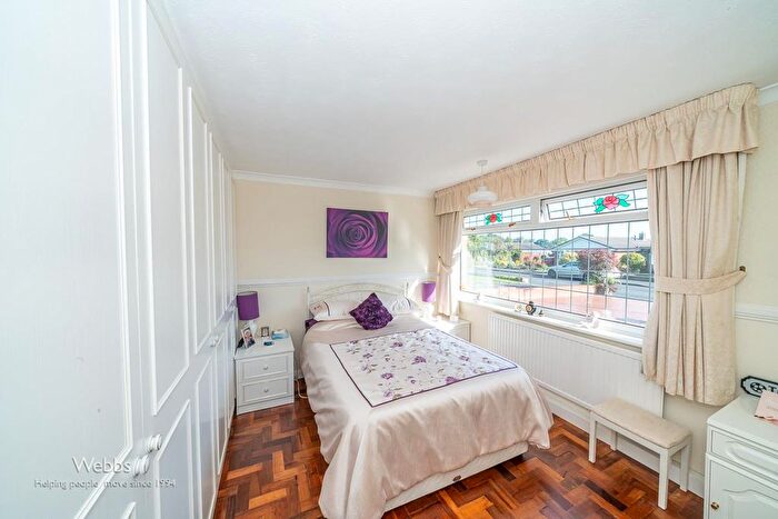 3 Bedroom Detached Bungalow For Sale In Enderley Drive, Bloxwich, Walsall, WS3