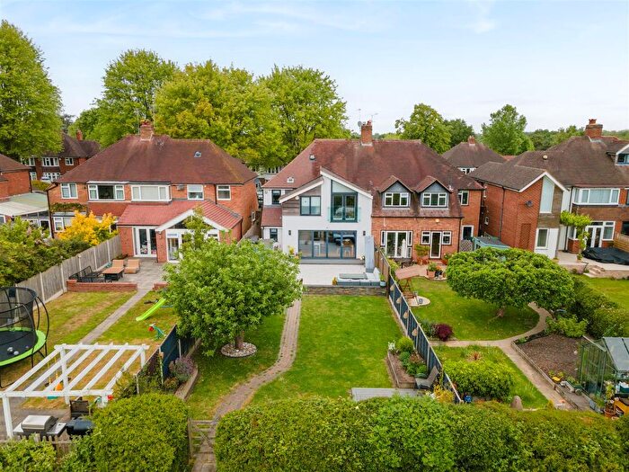 4 Bedroom Semi-Detached House For Sale In Kingswood Close, Lapworth, Solihull, B94