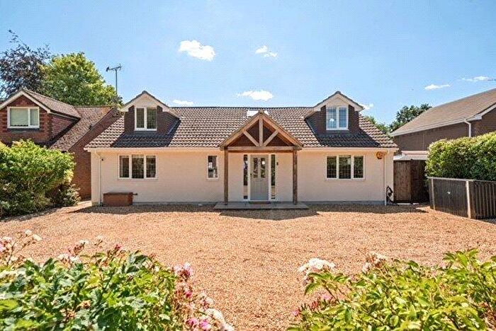 Detached House To Rent In Holywell Close, Studham, Dunstable, LU6