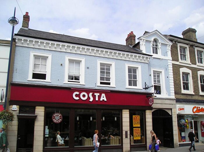 1 Bedroom Flat To Rent In High Street, St. Neots, PE19