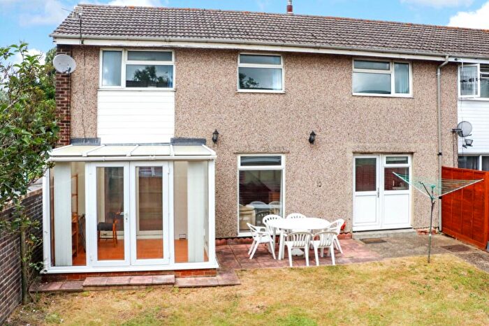 4 Bedroom End Of Terrace House To Rent In Park Barn Drive, Guildford, GU2