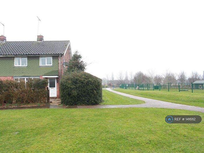 2 Bedroom Semi-Detached House To Rent In Edmunds Road, Banbury, OX16