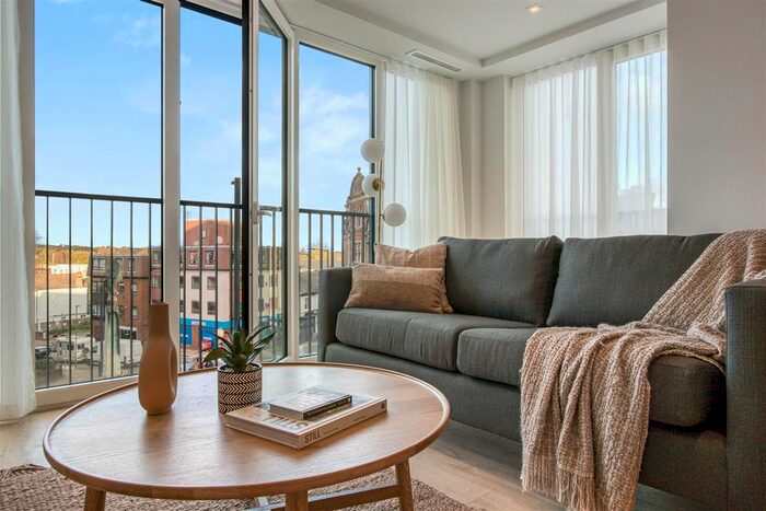 2 Bedroom Flat To Rent In Station Road, New Barnet, Barnet, EN5