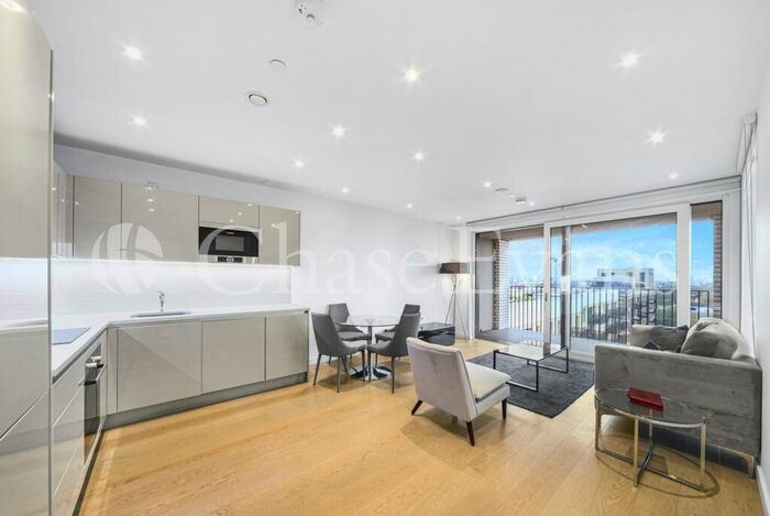 2 Bedroom Apartment To Rent In Baldwin Point, Elephant Park, Elephant & Castle, SE17