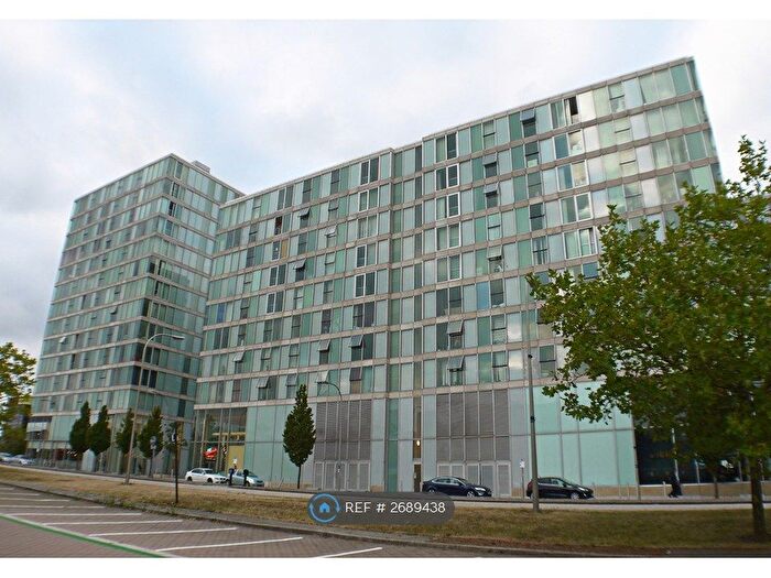 1 Bedroom Flat To Rent In Carnegie House, Milton Keynes, MK9