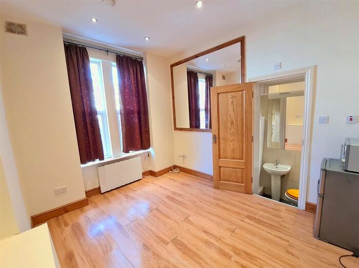Studio To Rent In Mansell Road, Acton, London, W3
