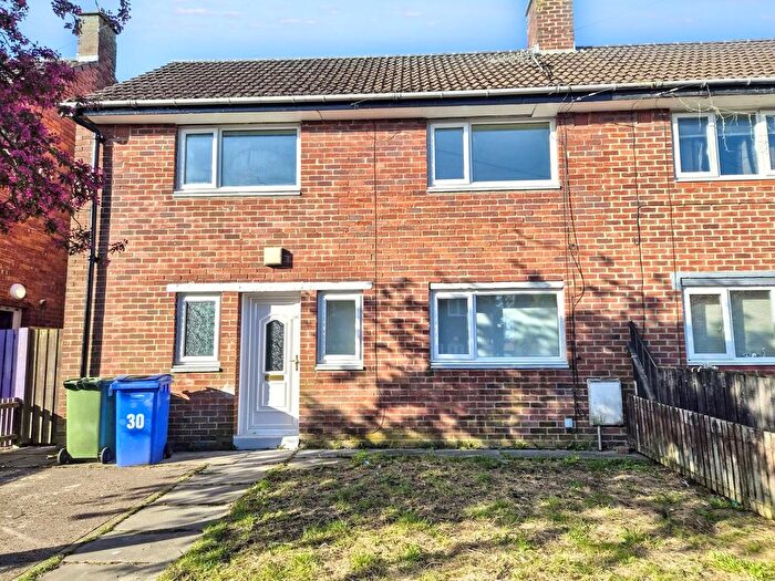 3 Bedroom Semi Detached House To Rent In Ravensdale Grove, Blyth, NE24