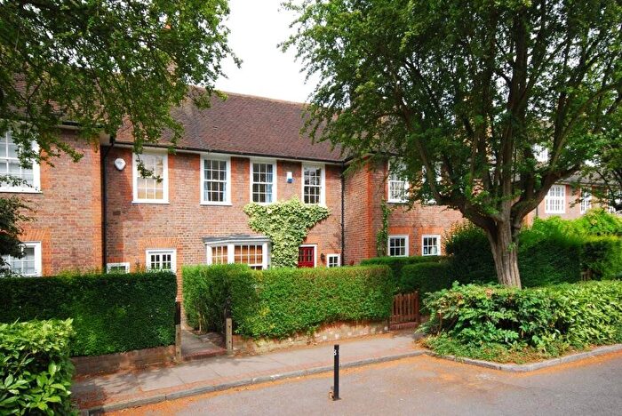 4 Bedroom Terraced House To Rent In Corringway, Hampstead Garden Suburb, NW11