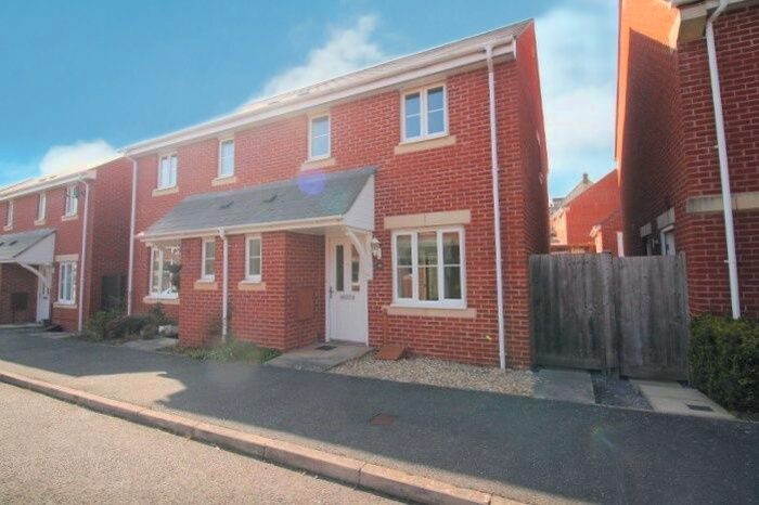 3 Bedroom Link Detached House To Rent In Norman Place, Exeter, EX2