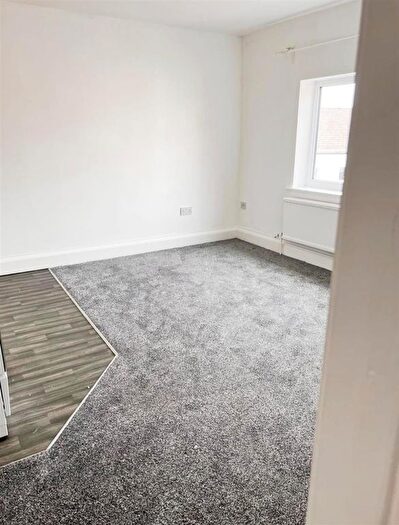 1 Bedroom Flat To Rent In Bewsey Street, Warrington, WA2