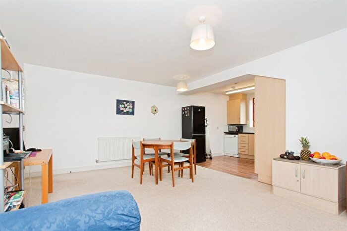2 Bedroom Flat For Sale In Abberley Wood, Great Shelford, Cambridge, CB22
