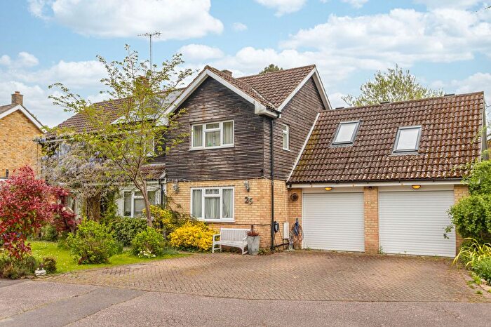5 Bedroom Detached House For Sale In Newlands Park, Copthorne, RH10