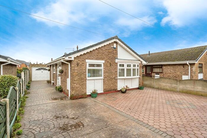 2 Bedroom Detached Bungalow For Sale In Holiwell Close, Maltby, Rotherham, S66