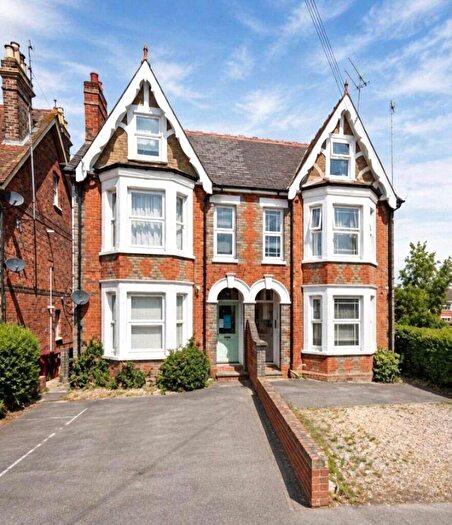 Studio To Rent In Tilehurst Road, Reading, Berkshire, RG30