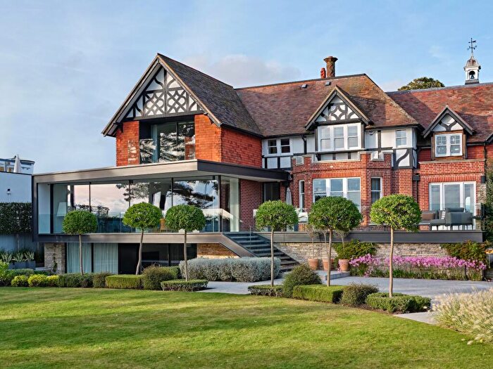 6 Bedroom Semi-Detached House To Rent In Shore Lodge, Evening Hill, Poole, BH14