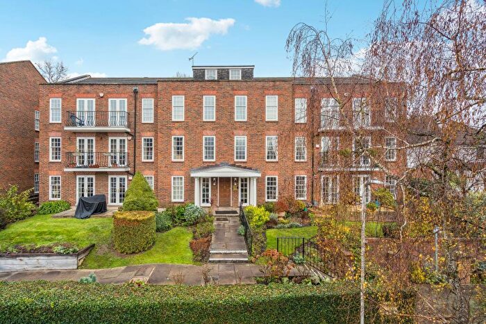 3 Bedroom Apartment For Sale In Ashurst Close, Northwood, HA6