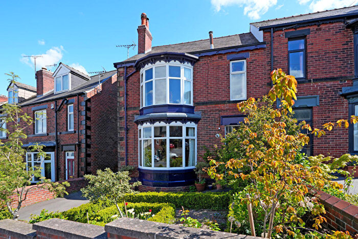 4 Bedroom Semi-Detached House For Sale In Meadow Head, Woodseats, Sheffield, S8
