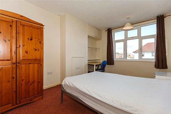 4 Bedroom House To Rent In Bridge Walk, Bristol, BS7