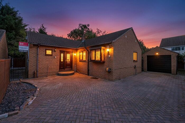 3 Bedroom Detached Bungalow For Sale In Church Fields Road, Doncaster, DN11