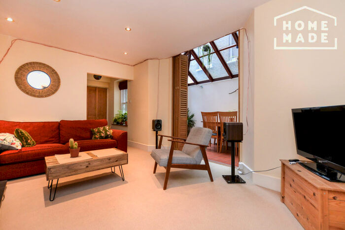 2 Bedroom Flat To Rent In Kennington Park Place, Kennington, SE11