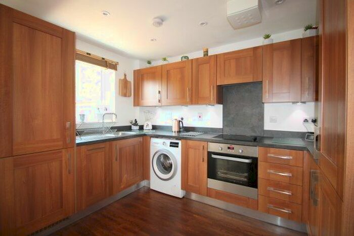 3 Bedroom Property To Rent In Alcock Crescent, Dartford, DA1