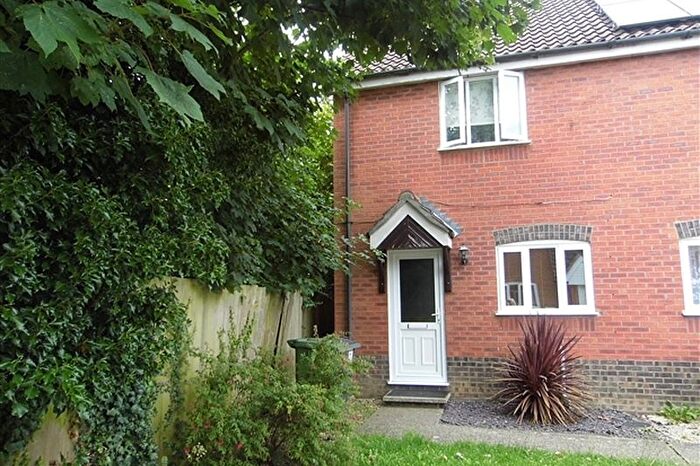 2 Bedroom Semi-Detached House To Rent In Yew Tree Road, Attleborough, NR17